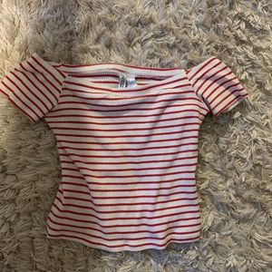 Red stripped off the Shoulder crop top. size xs